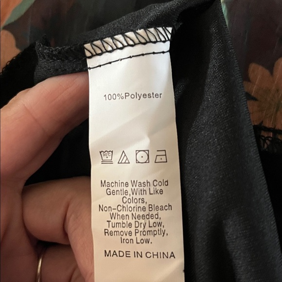 Sundayup Floral Print Midi V-neck Ruffle Dress Multicolored | size medium - Picture 8 of 8